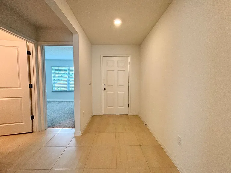 5597 Bullseye Cir — Photo 4