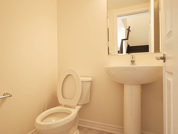 5th image of 1670 Clitherow St
