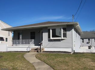 26 Coney Rd, Little Falls, NJ 07424