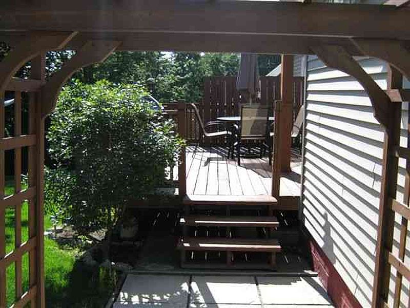 4th image of 314 SUNSET Avenue