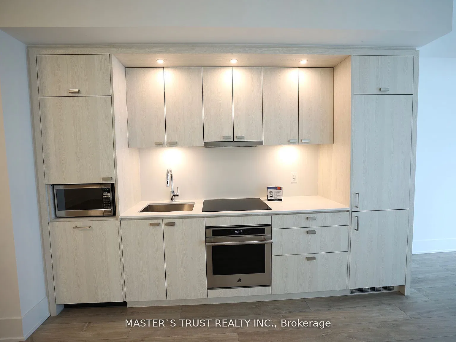 2 bed, $2,800 — Photo 2