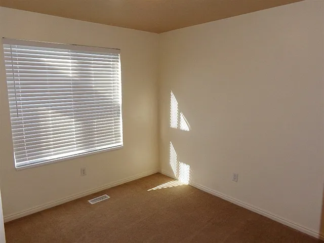 358 N Stamford Dr — Photo 14