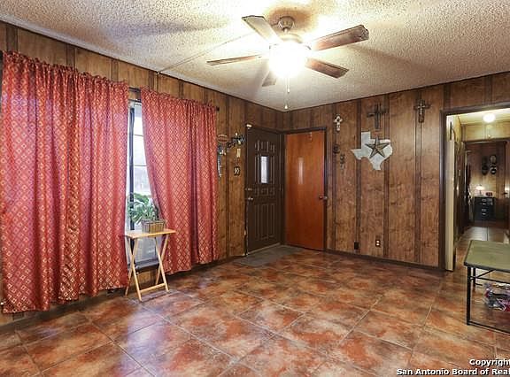 4th image of 442 E Villaret Blvd