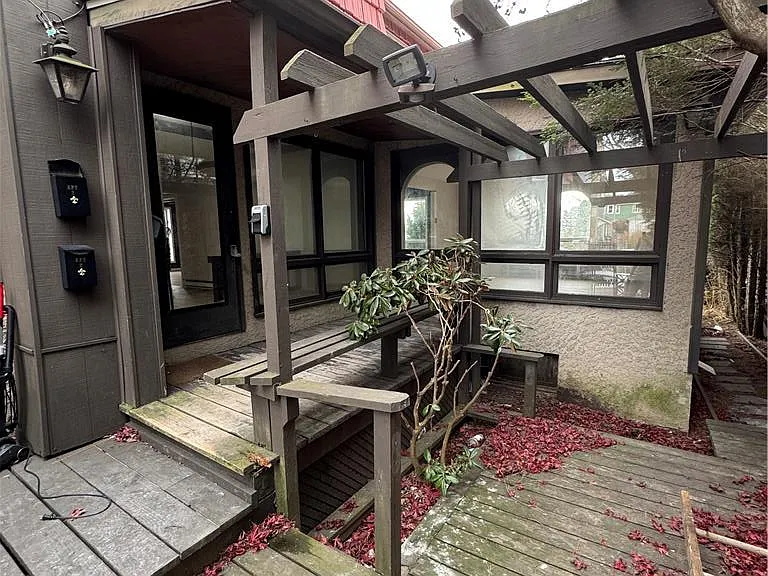 702 Walnut St #1 — Photo 2