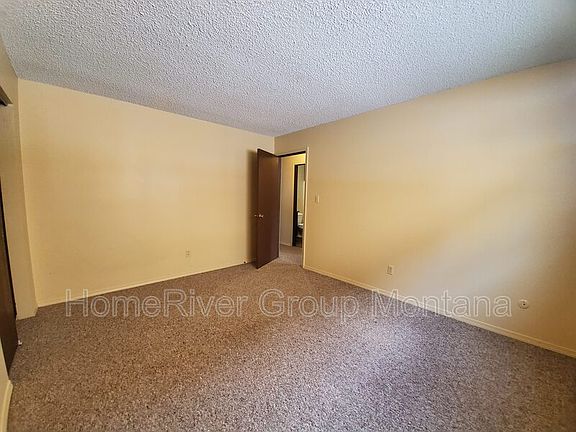 5th image of 913 Pattee Creek Dr