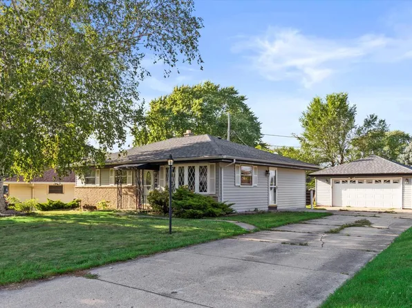 728 Edgewood AVENUE, South Milwaukee, WI 53172