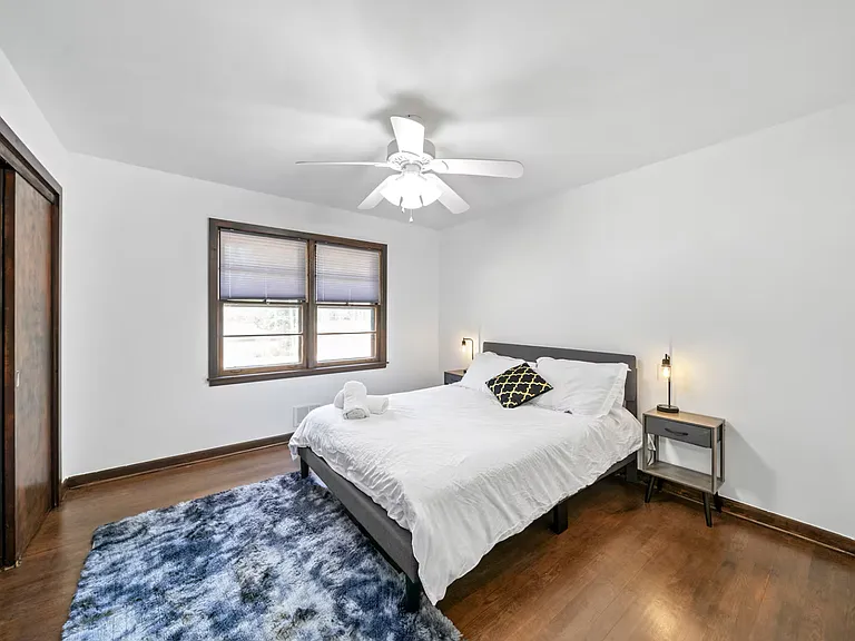 1127 Rogeretta Dr — Photo 10