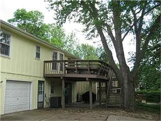 4th image of 10006 Oakridge Dr