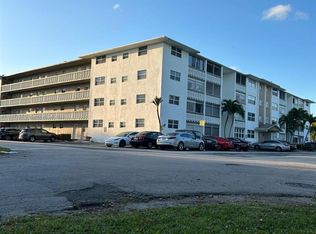211 NE 8th Ave APT 102, Hallandale, FL 33009
