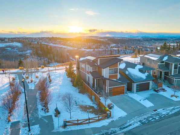 99 E Precedence Hl, Cochrane, AB T4C 2T6