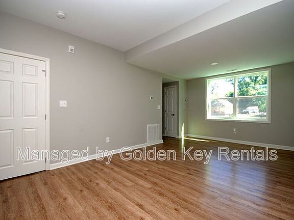 4th image of 315 E Walnut St #1-G