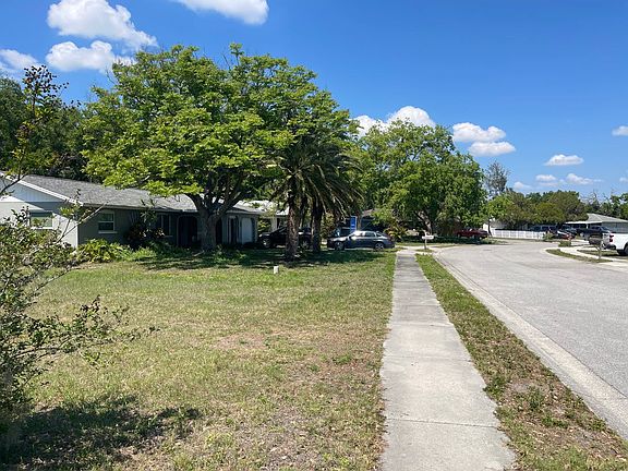 4th image of 2879 Indianwood Dr