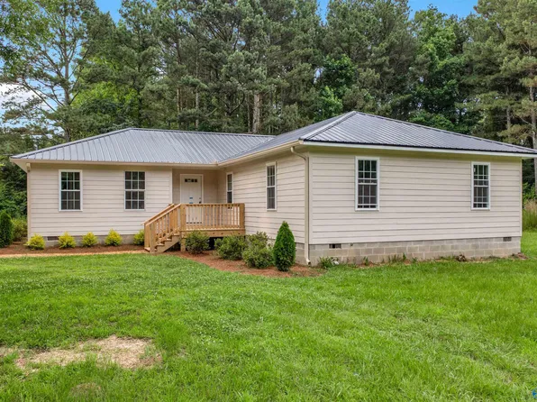 93 Gowens Cir, Gadsden, AL 35903
