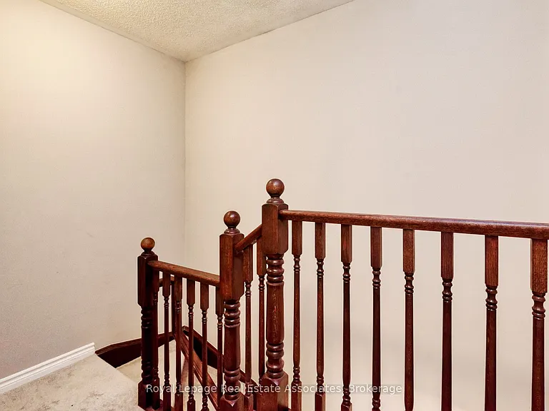 488 Bellflower Ct — Photo 21