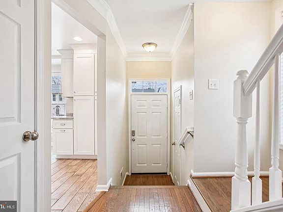 4th image of 7728 Hickory Glen Way