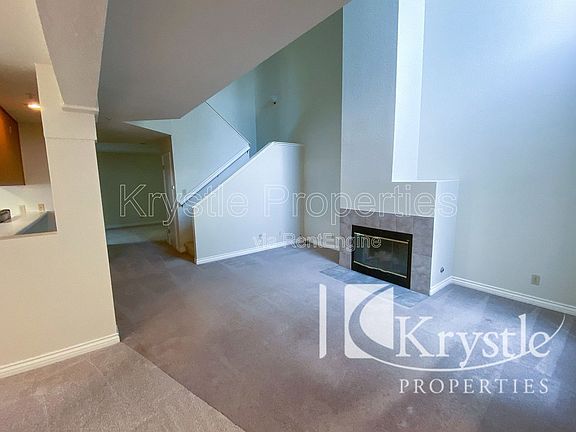 4th image of 206 Sea Crest Cir