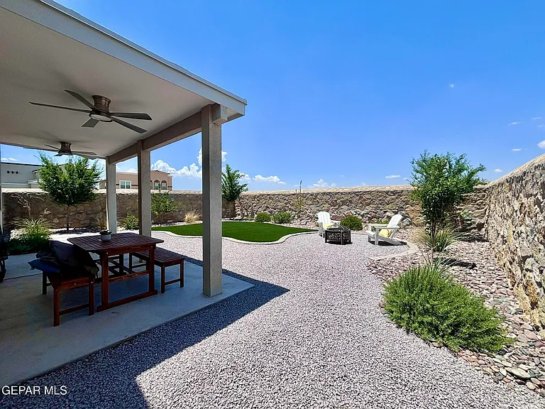 12241 Desert Sea Ct — Photo 20