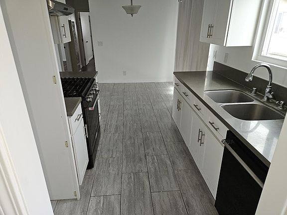 2nd image of 12751 Lorna St #5