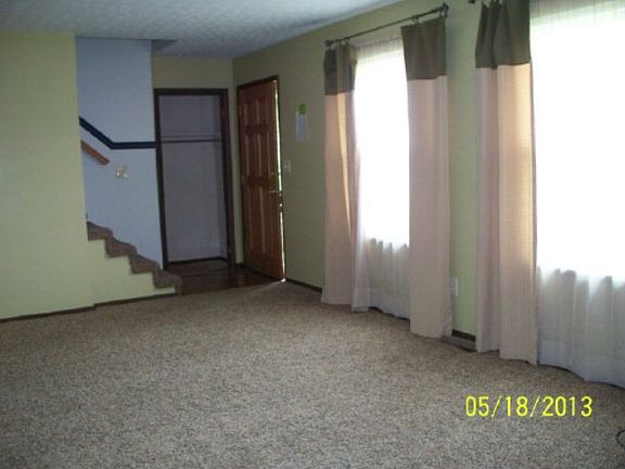 4th image of 42 Cypress Ln