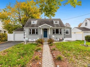 449 Brooklawn Ave, Roselle, NJ 07203