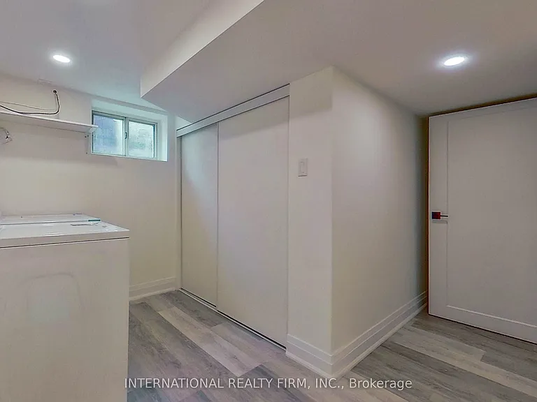 85 Churchill Ave — Photo 34