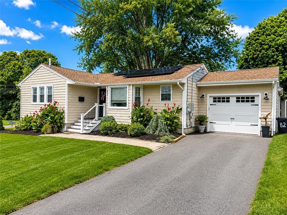 1st image of 82 Kearns Ave