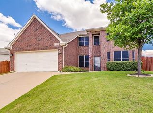 401 Hidden Trail Ct, Burleson, TX 76028