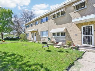7303 N Campbell Ave #A, Chicago, IL 60645