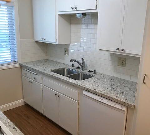 3rd image of 954 N St Andrews Pl APT 1