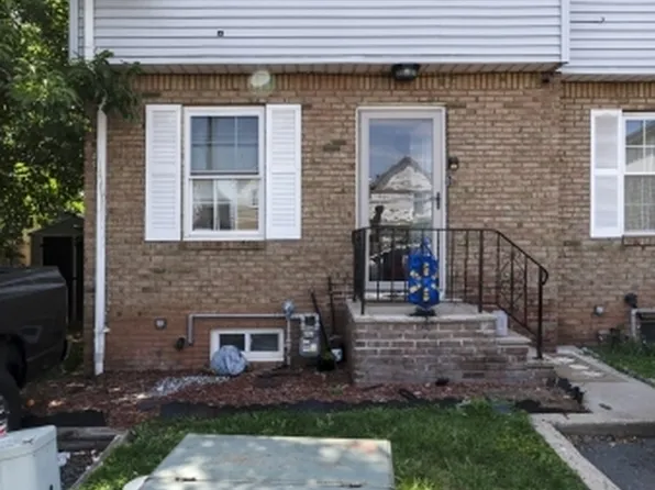 675 R Garden St #1, Elizabeth City, NJ 07202