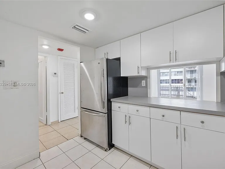 16710 NE 9th Ave #401 — Photo 5