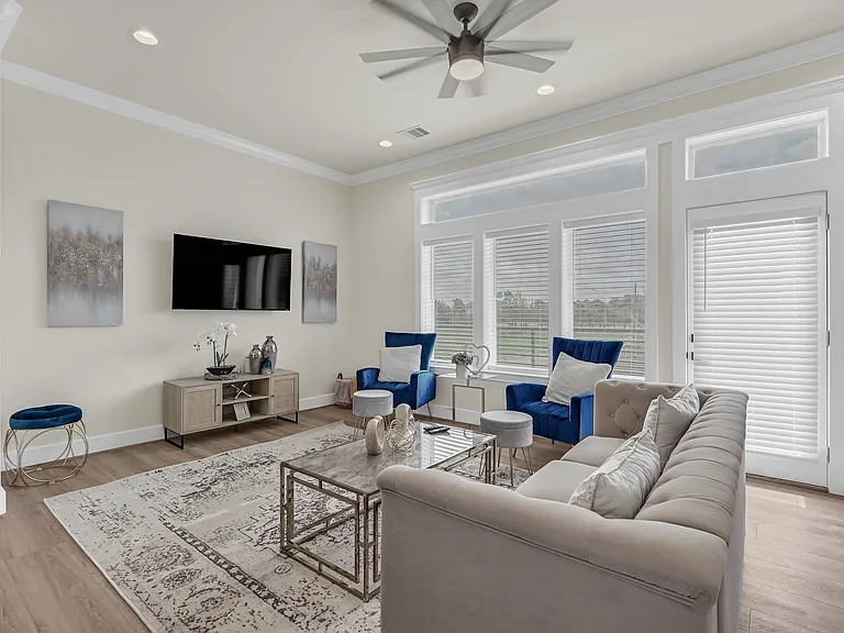 2304 Canfield St — Photo 11