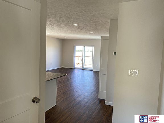 5th image of 719 Roosevelt Dr