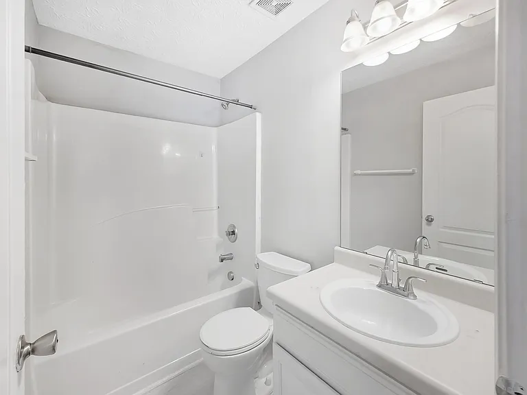 5539 Pineridge Ct — Photo 15