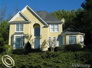 1885 Sleeth Rd, Commerce Township, MI 48382