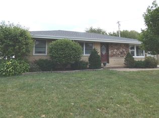 1051 S Center St, Bensenville, IL 60106