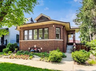 9031 Fairview Ave, Brookfield, IL 60513
