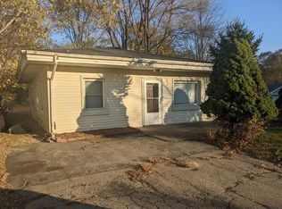 2373 Pine Lake Ave, Keego Harbor, MI 48320