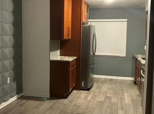 18968 Chester Ave, Grosse Pointe, MI 48236