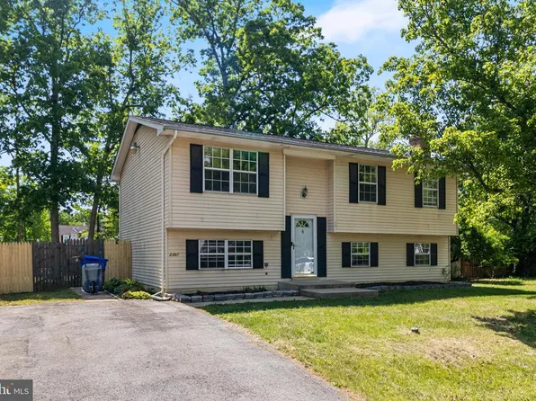 2307 Valley Oak Ct, Waldorf, MD 20601