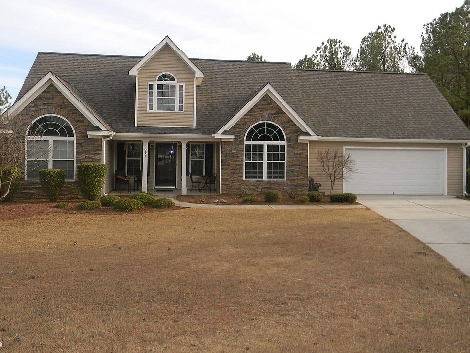 1st image of 911 Callee Dr