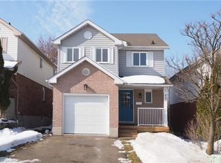 433 Exmoor St, Waterloo, ON N2K 3X5