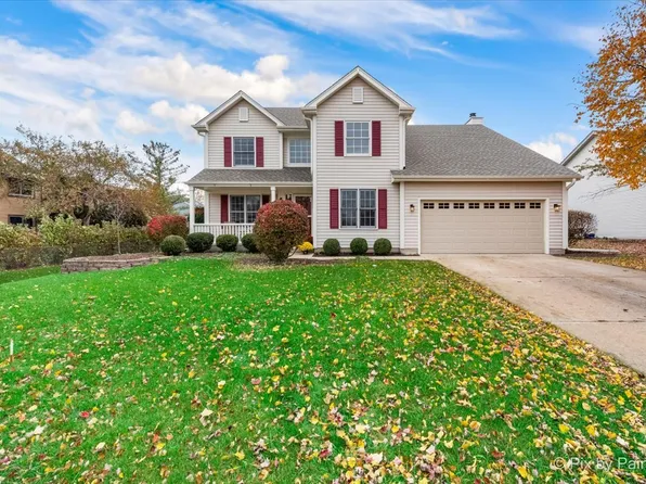 1043 Bennington Dr, Crystal Lake, IL 60014
