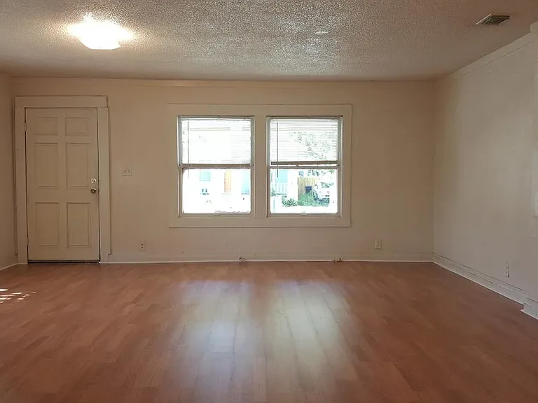 1309 W Lemon St #A — Photo 3