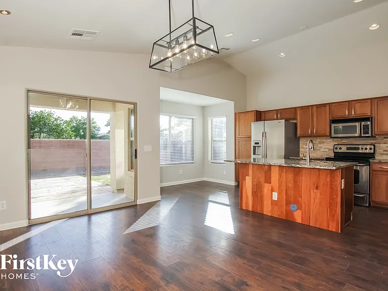 15137 W Bola Dr — Photo 5