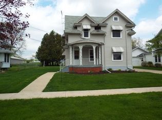 219 E Elm St, Strawberry point, IA 52076