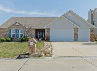 1162 Sunny Ridge Dr, O'Fallon, MO 63366