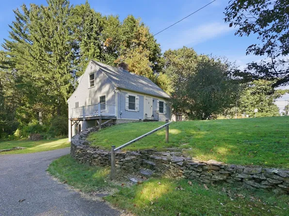 479 Springfield St, Wilbraham, MA 01095