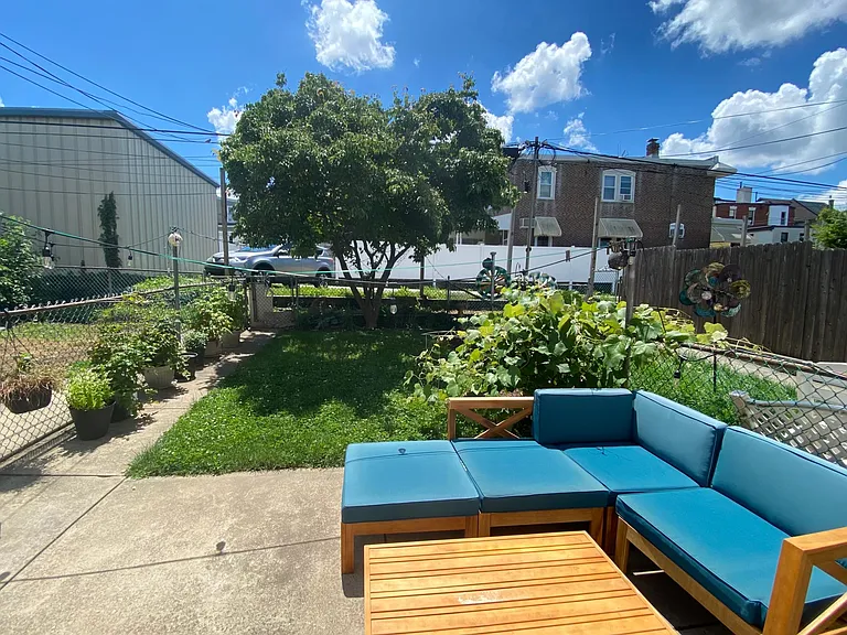 471 Markle St — Photo 23