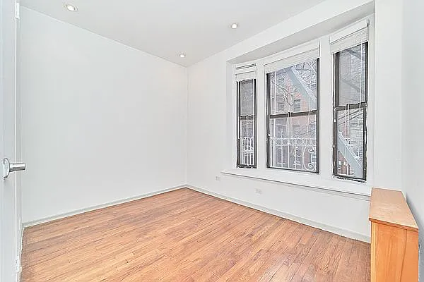 Rented by Living New York | media 7